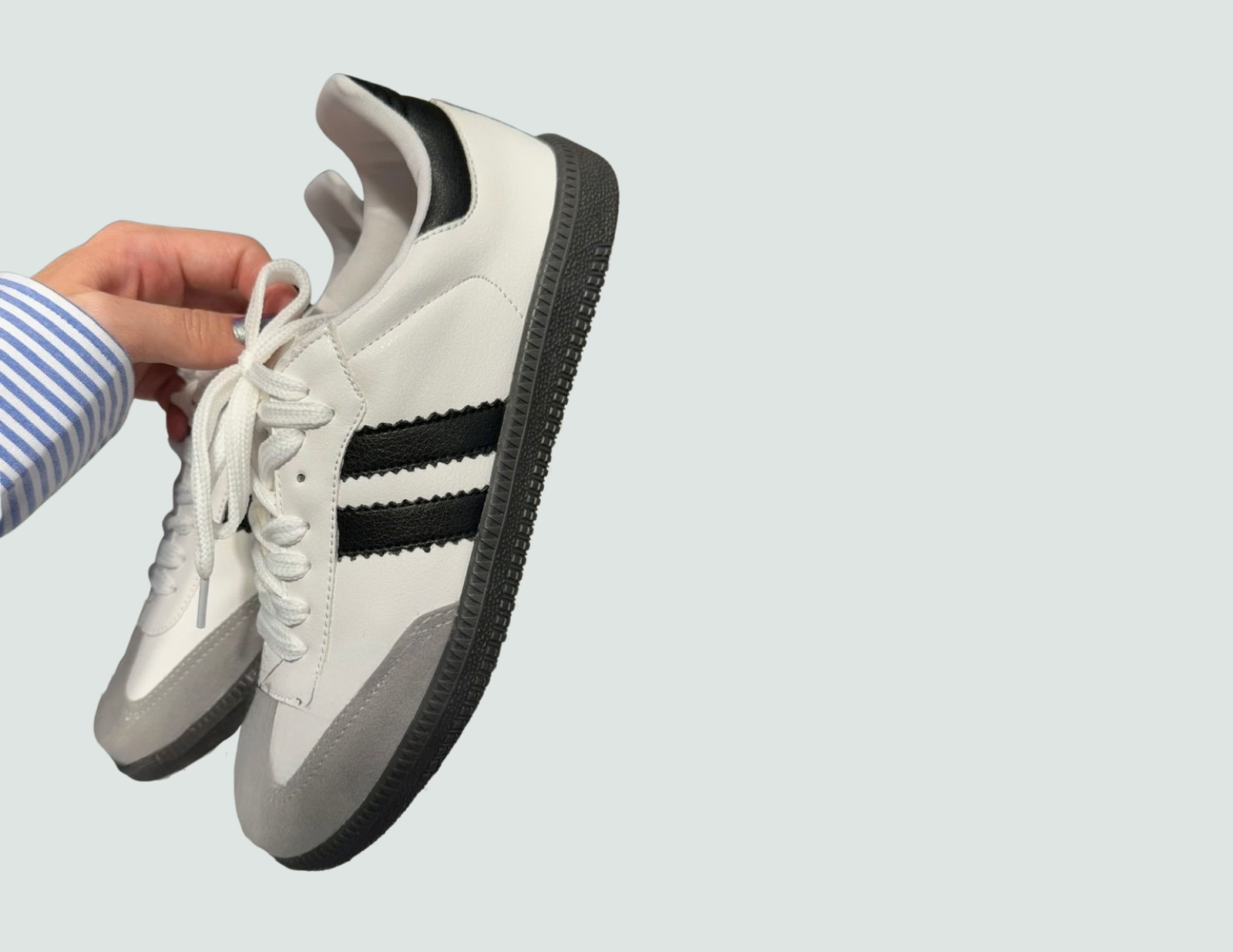 UNIVERSIDAD certificado de regalo gift card minimalista beige